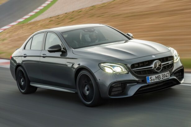 Mercedes Amg E 63 S 2017 Mieux Qu Un Dragster Sport Auto Mercedes Amg E 63 S 2017 Mieux Qu Un Dragster Sport Auto